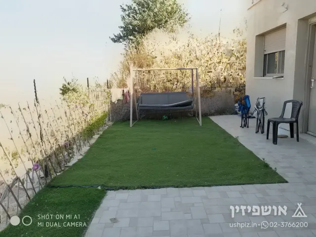 דירת נופש גדולה ומרווחת עם חצר קו ראשון לנוף